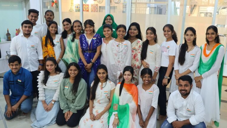 Home - Student Group Photos (16)